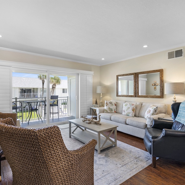 Featured Property Colony Beach Club 204