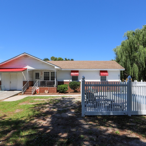 Featured Property DC52: Bertha's Cottage