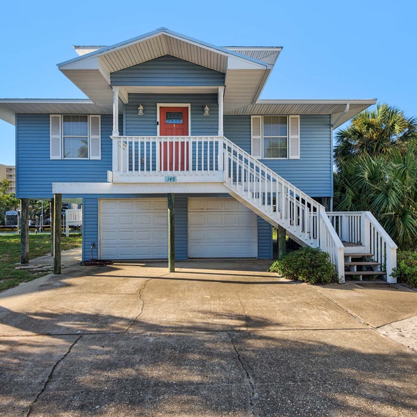 Featured Property Leaning Palms