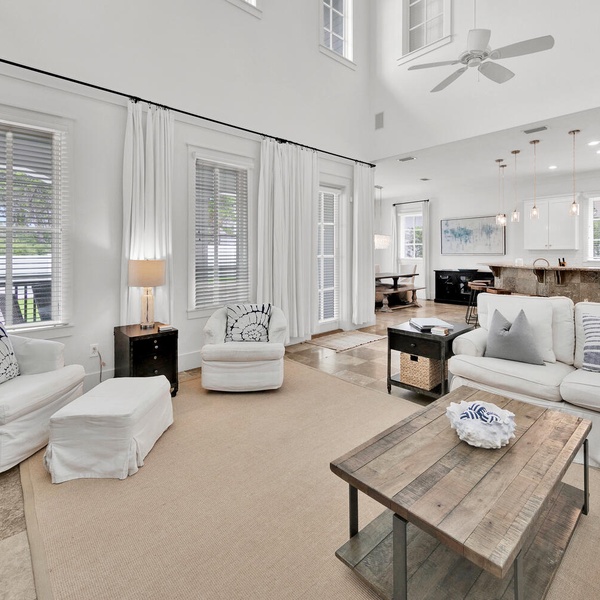 Featured Property Casa del Mar