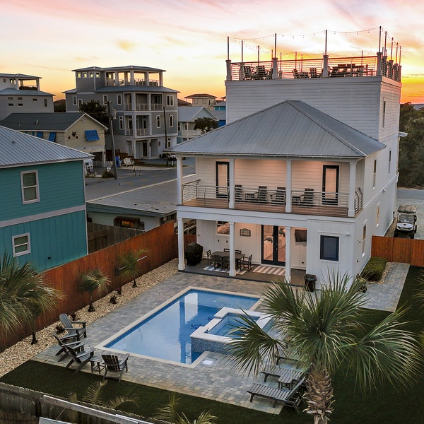 Featured Property Palm Paradise