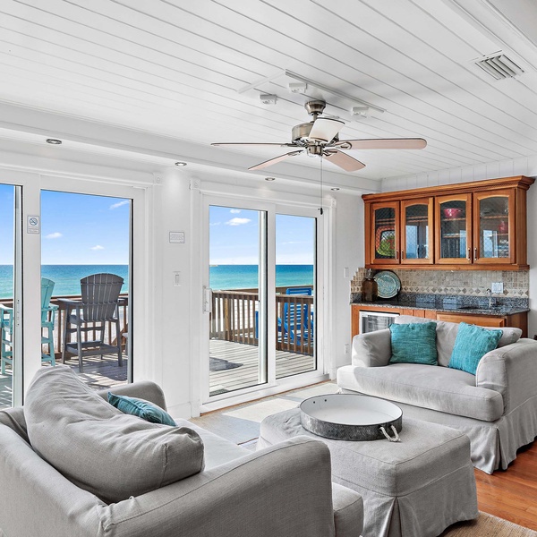 Featured Property Green Reef #8- Beachy Keen