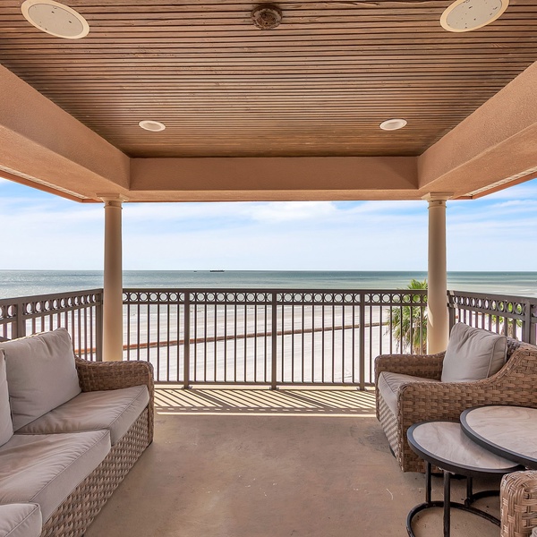 Featured Property Seaclusion Beach Townhome