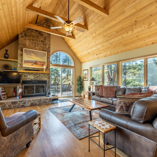 Featured Property 217 Summerwood Drive