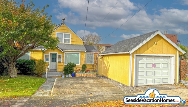 COLUMBIA STREET LIGHTHOUSE