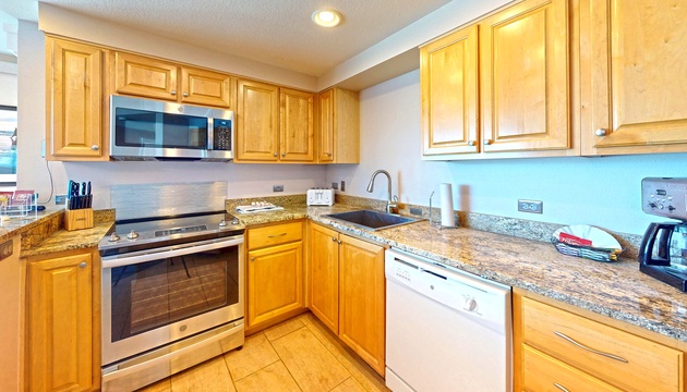 Seaside Resort - Ocean Front Corner 3 Bedroom 3 Bath - Assignment 3 10