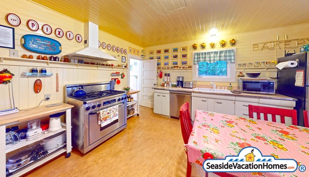 HISTORIC SCOUT'S COTTAGE 10