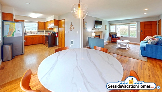 TOBEY'S TREEHOUSE OASIS 8