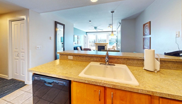 Seaside Resort - 3 Bedroom 2 Bath - Assignment 3 7