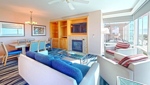 Seaside Resort - Ocean Front Corner 3 Bedroom 3 Bath - Assignment 2 4