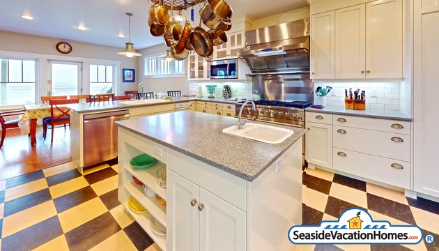 BIG HOUSE LITTLE BEACH 10