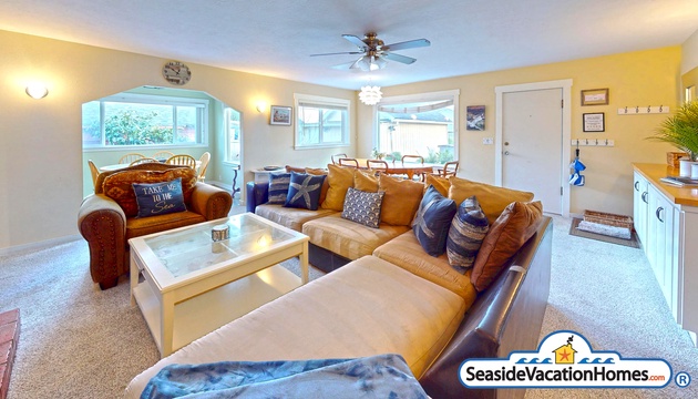 COLUMBIA STREET LIGHTHOUSE 4