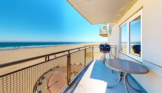 Seaside Resort - Ocean Front Corner 3 Bedroom 3 Bath - Assignment 4