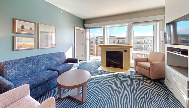 Seaside Resort - Deluxe 2 Bedroom 2 Bath - Assignment 5 4