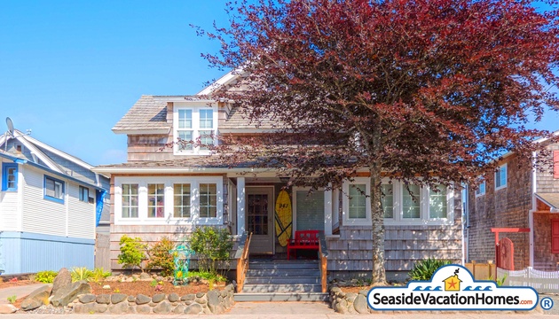 THE BEACH BALL HOUSE 3