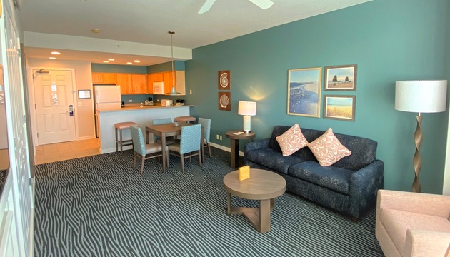 Seaside Resort - Deluxe 1 Bedroom 1 Bath - Assignment 3 2