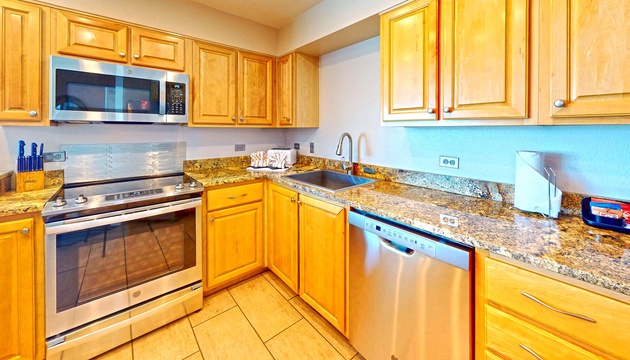 Seaside Resort - Ocean Front Corner 3 Bedroom 3 Bath - Assignment 1 10