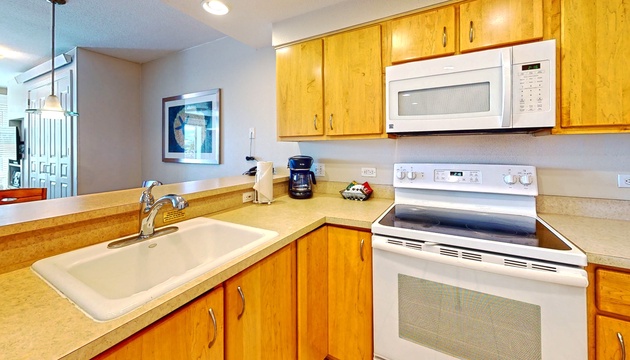 Seaside Resort - Deluxe 3 Bedroom 2 Bath - Assignment 4 7