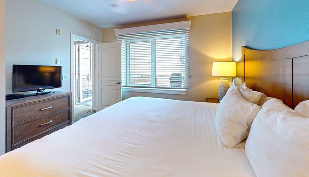 Seaside Resort - Deluxe 2 Bedroom 2 Bath - Assignment 3 9