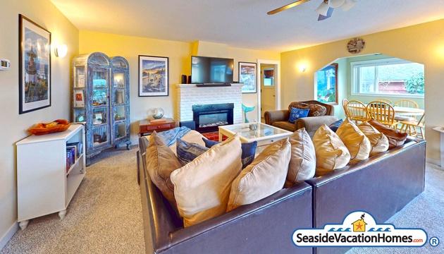 COLUMBIA STREET LIGHTHOUSE 2