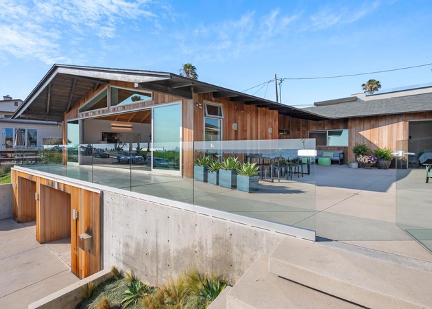 Beachfront Modern | 4BR Terrace with Sunset Views 2