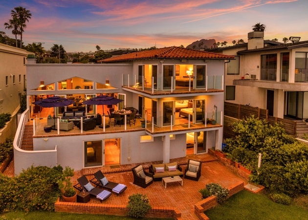 Playa Vista La Jolla | Private Beach Access + Pool 5