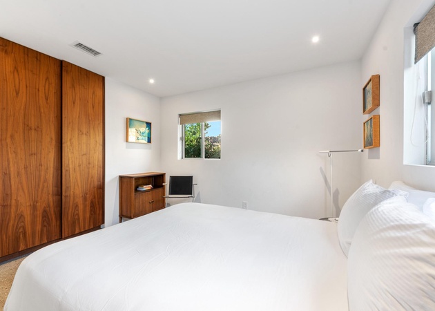 Beachfront Modern | 4BR Terrace with Sunset Views 2