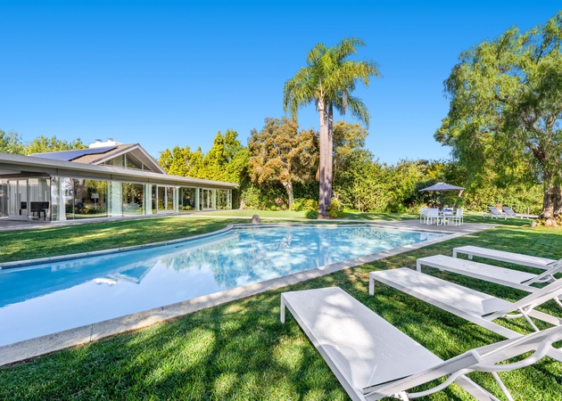 Endless Vistas | 7BR Luxury Escape w/ Pool & Spa