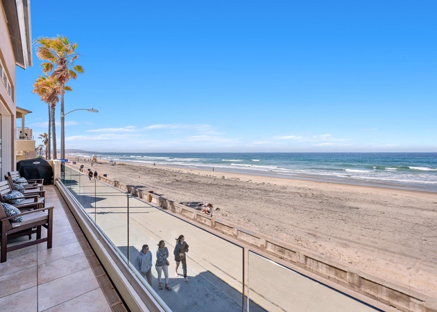 Cielo Mar | 4BR Oceanfront Escape + Rooftop 4