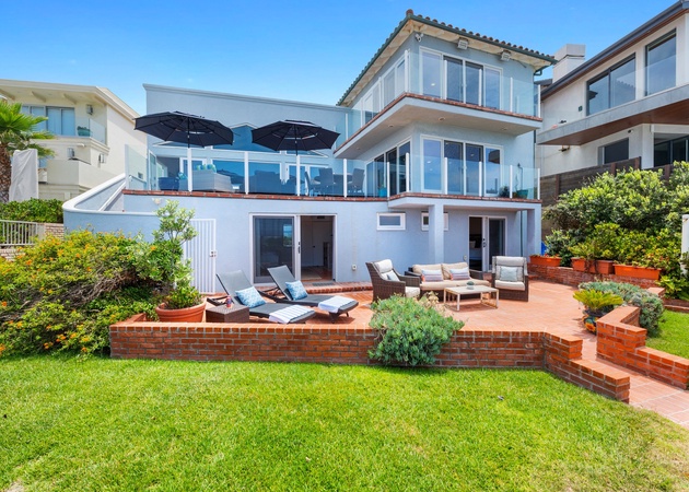 Playa Vista La Jolla | Private Beach Access + Pool 2