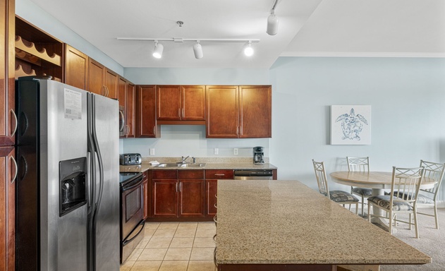 Laketown Wharf #2133 9