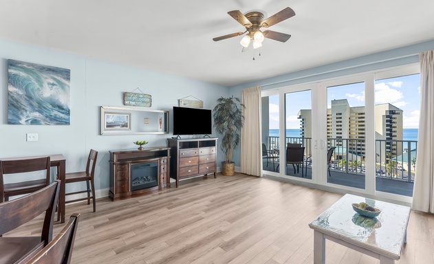 Laketown Wharf #0613 2