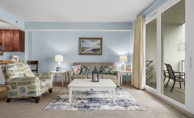 Laketown Wharf #1516 5