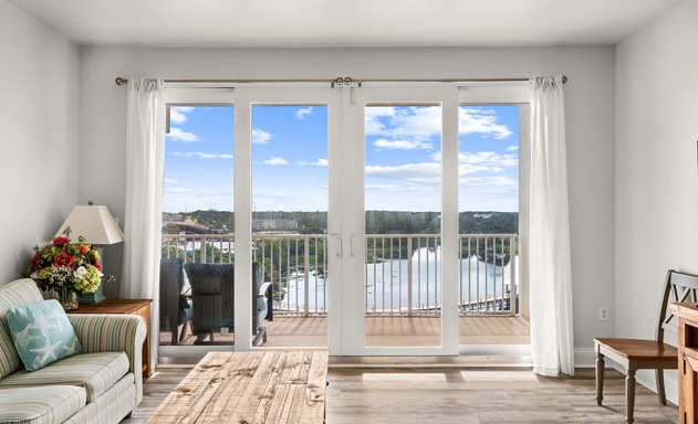 Laketown Wharf #732 6