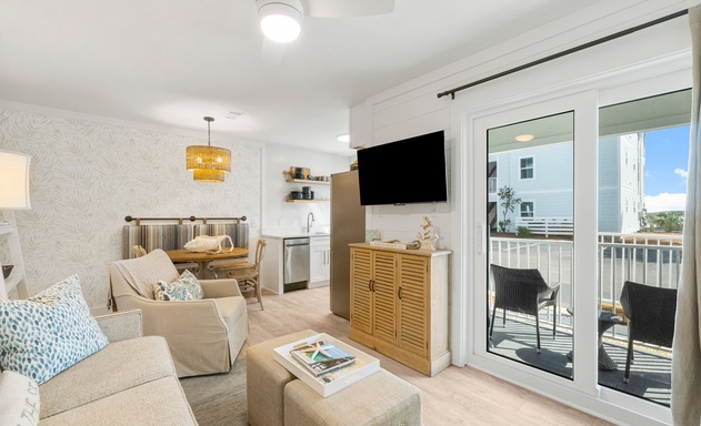 Beachside Villas #312 5