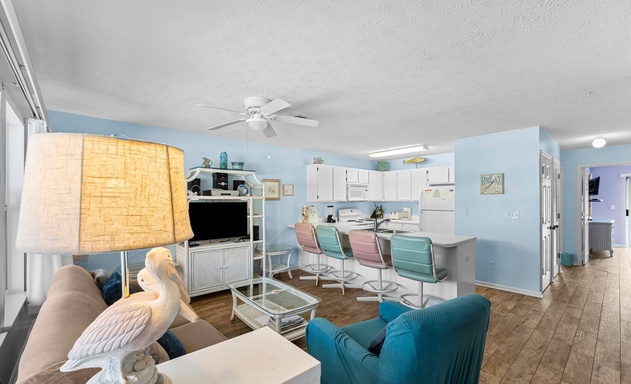 Peachtree Place II C202 3