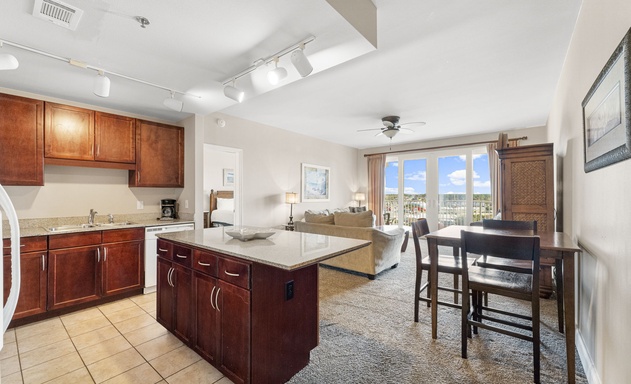 Laketown Wharf #0932 4