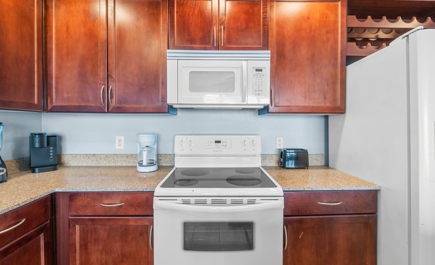 Laketown Wharf #0804 10