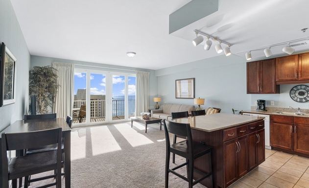 Laketown Wharf #1115 9