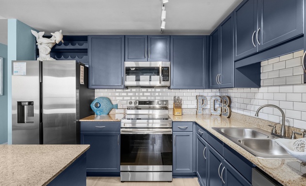 Laketown Wharf #1407 9