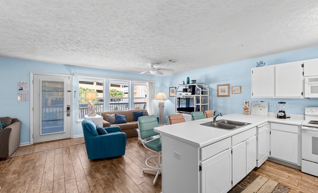 Peachtree Place II C202 7