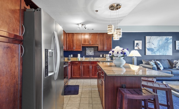 Laketown Wharf #1537 8