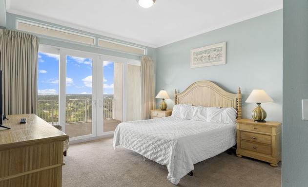 Laketown Wharf #2133 10