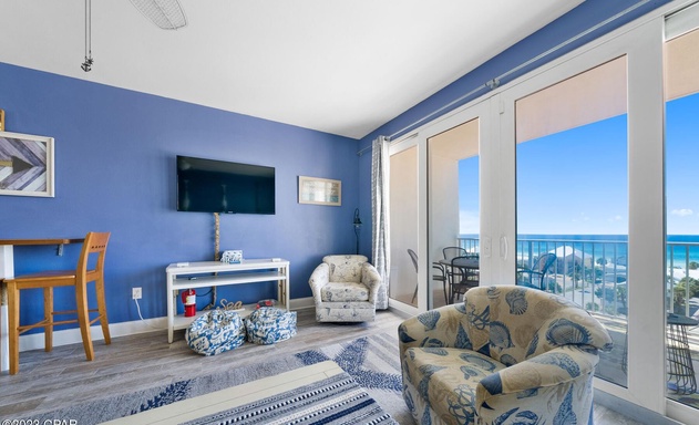 Laketown Wharf #0606