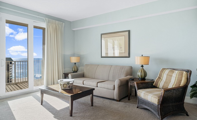 Laketown Wharf #1115 5