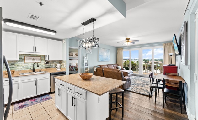 Laketown Wharf #0401