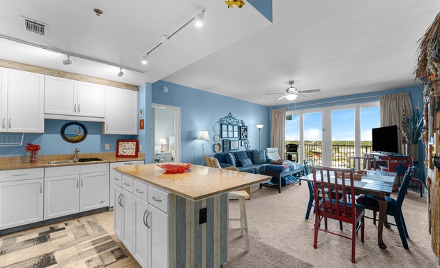 Laketown Wharf #1232 8