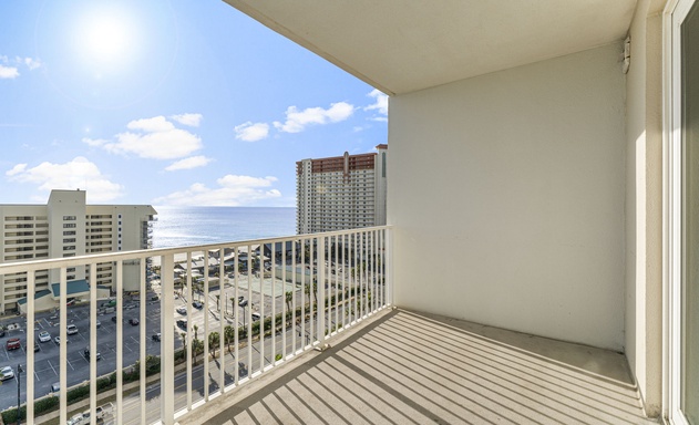 Laketown Wharf #1115 2