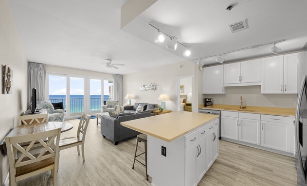 Laketown Wharf #1826 5