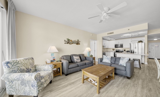 Laketown Wharf #1826 4